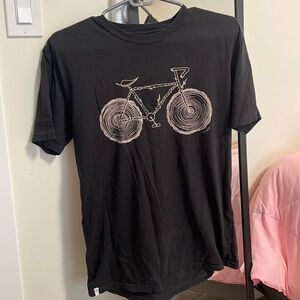 Tentree black T-shirt